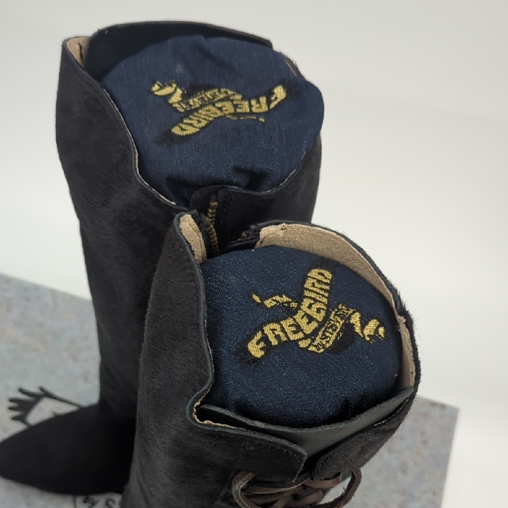 FREEBIRD *NIB* Joaquin Boots in Black Calf Hair Lacing Detail Flared Heel Sz 7 - Picture 6 of 11